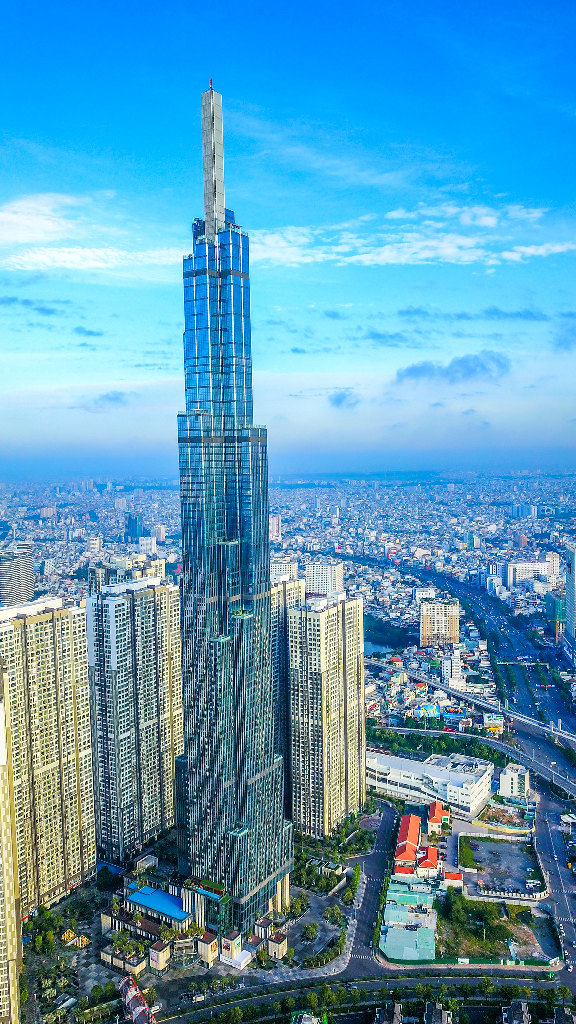 Toà tháp Landmark 81 - Vinhomes Central Park