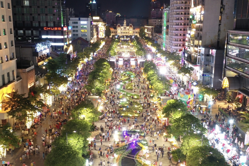 Phố đi bộ Nguyễn Huệ