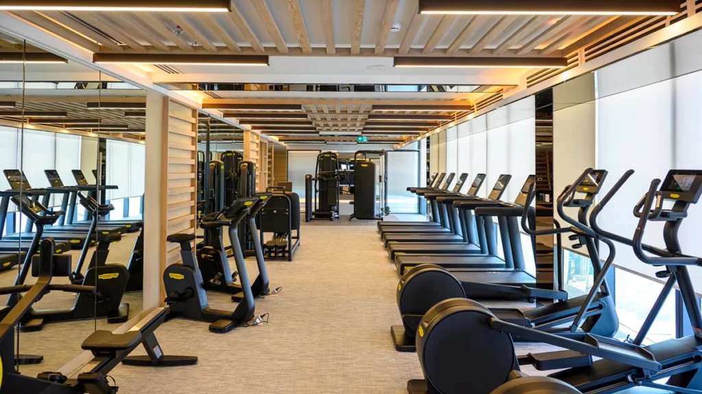 Hệ thống máy tập gym hiện đại nhất hiện nay đã được bố trí sẵn sàng cho cư dân về ở.