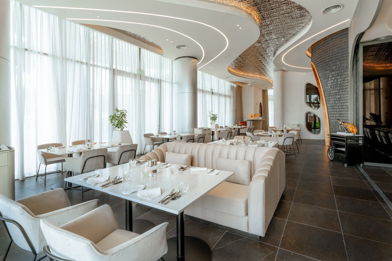 Hispania Nha Trang - nhà hàng Tây Ban Nha cao cấp được dẫn dắt bởi đầu bếp đạt sao Michelin