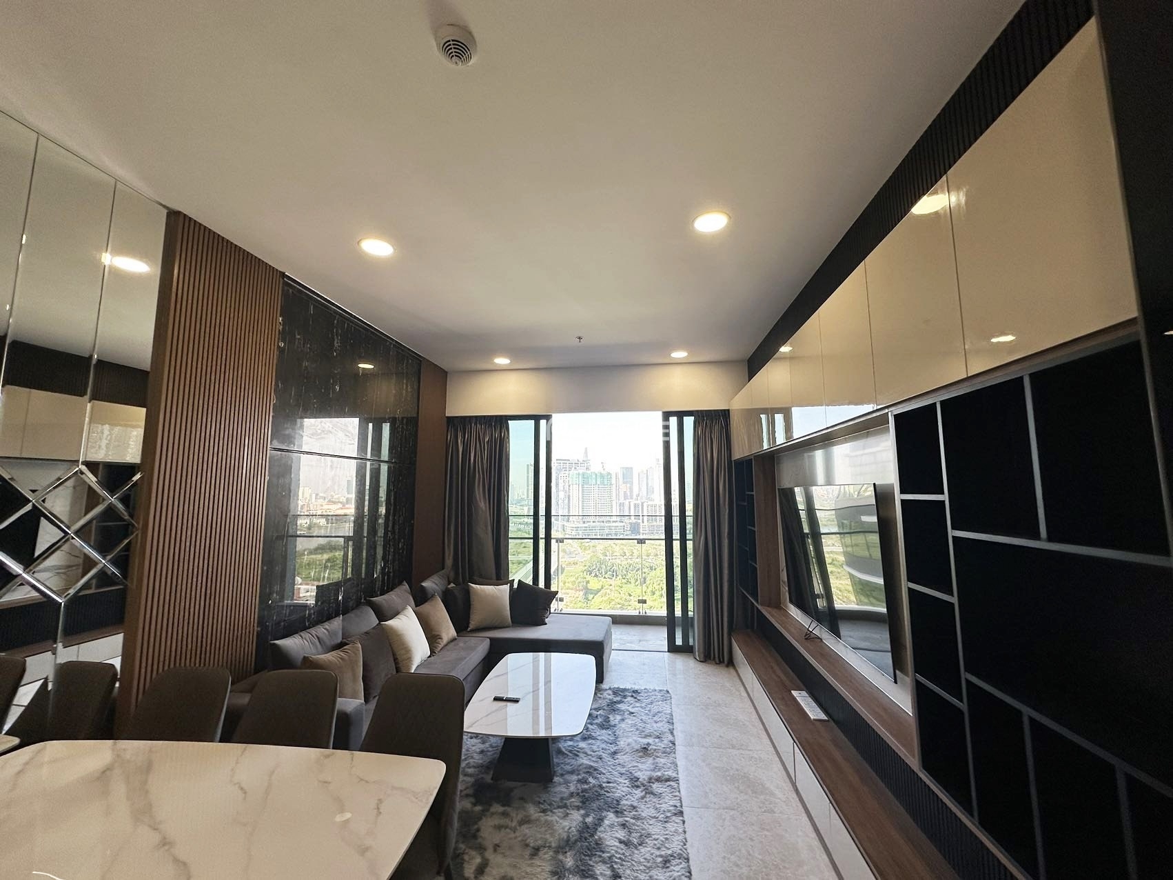 BÁN CĂN HỘ THE RIVER THỦ THIÊM 2 PHÒNG NGỦ FULL NỘI THẤT CAO CẤP VỚI GIÁ RẺ