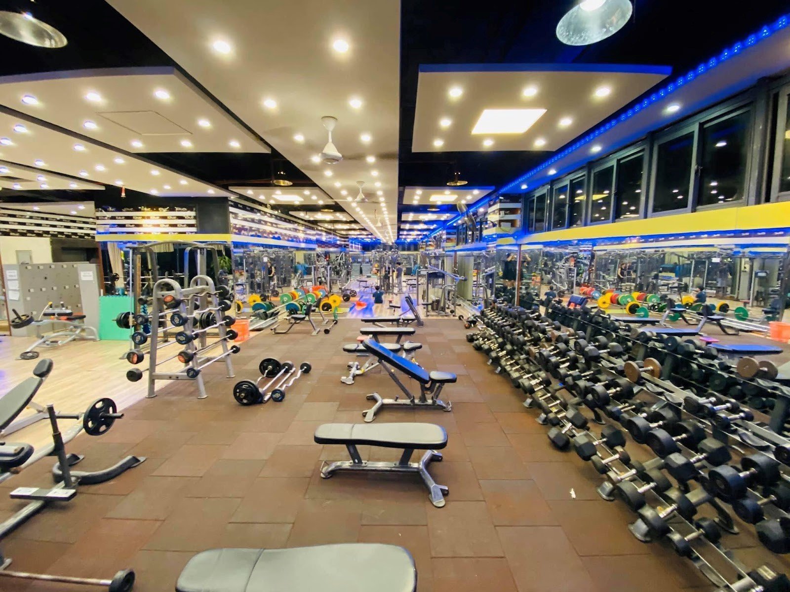 Gần chung cư Eco Lake View quận Hoàng Mai có phòng gym, yoga nào không?