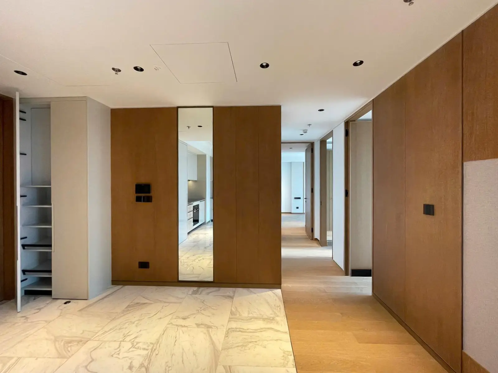 3PN-view-song-jw-marriott-120tr4.webp Căn hộ 3PN view trực diện sông, nội thất liền tường