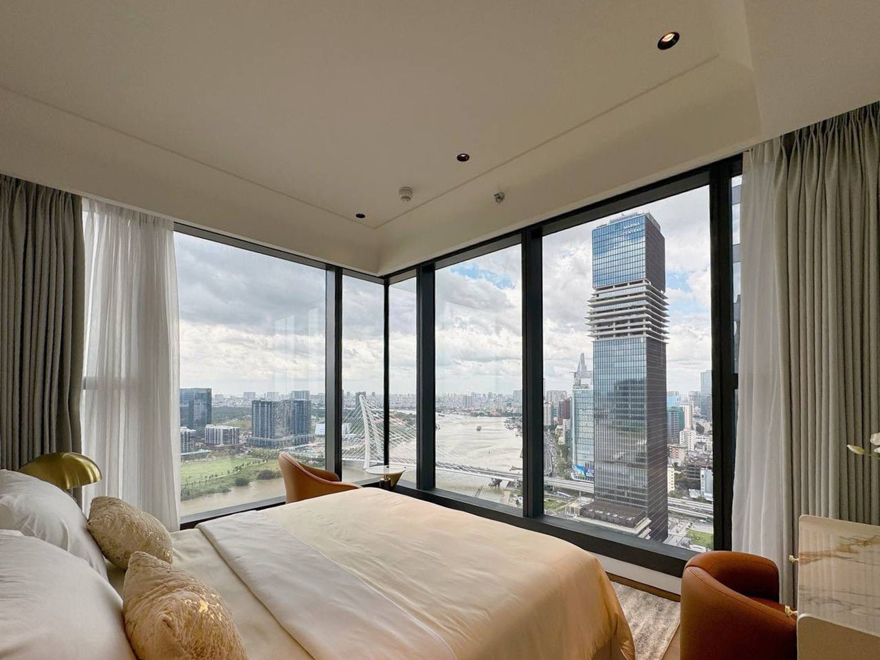 cho-thue-can-goc-2pn-view2.jpg Cho thuê căn hộ JW Marriott Saigon, căn góc; view sông, toàn cảnh thành phố