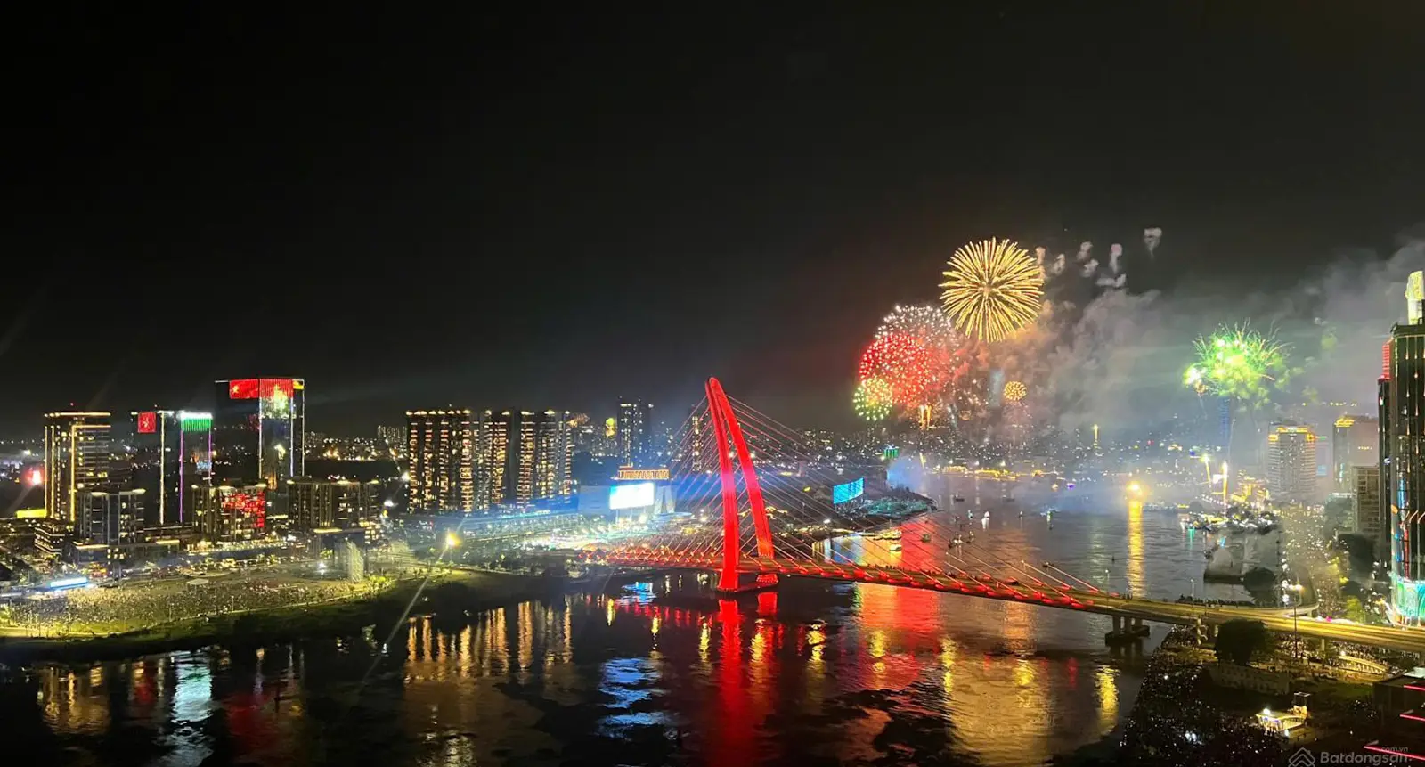3pn-57ty17.webp Căn góc 3PN lầu cao view trực diện sông SG tại Grand Marina, Ba Son