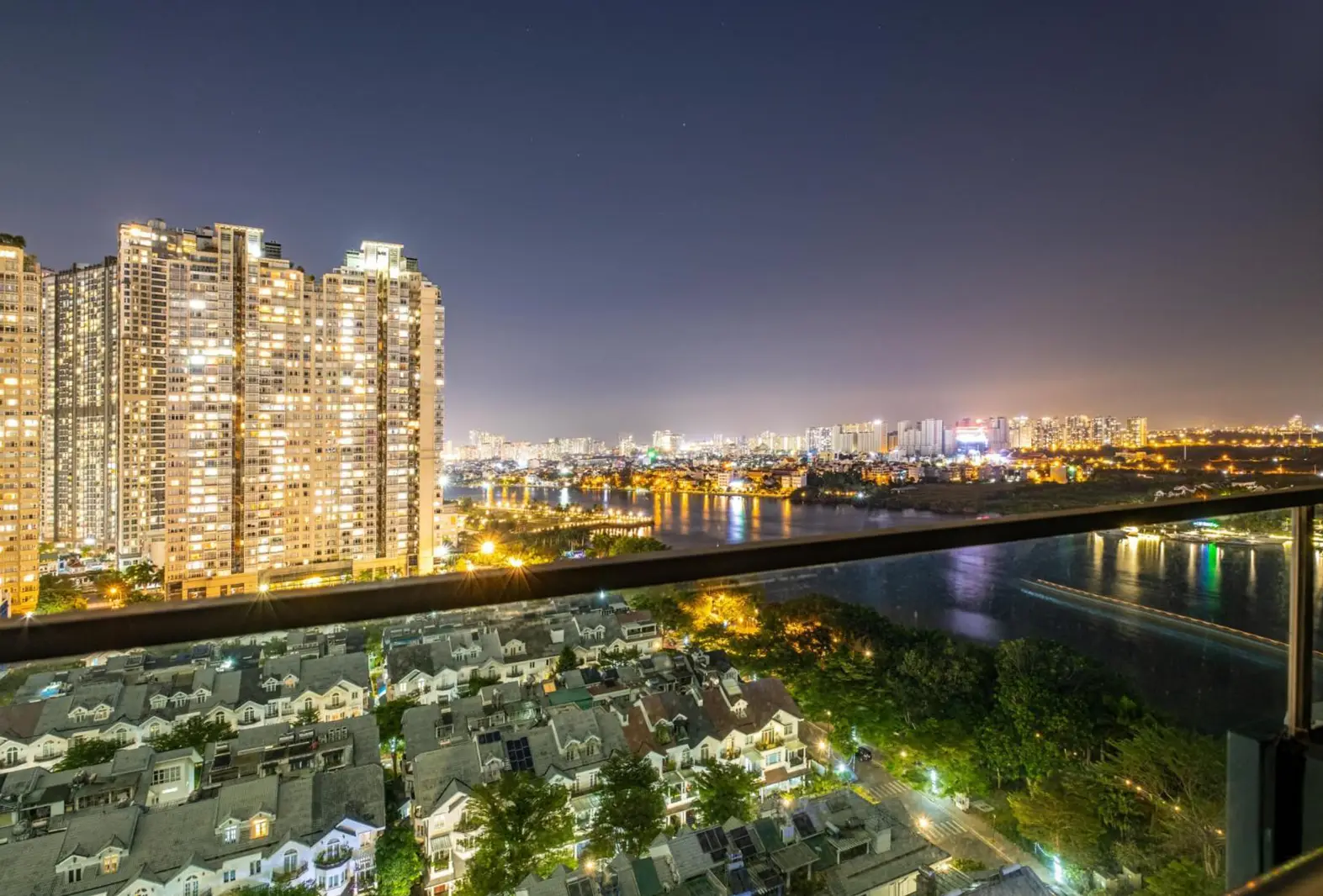 3PN-gold-sunwah-pearl1 Bán căn hộ Sunwah Pearl 3PN – Golden House (đáng mua nhất) | GH-01 | 133m² | View sông + Thủ Thiêm + Landmark 81 | 20 tỷ TL