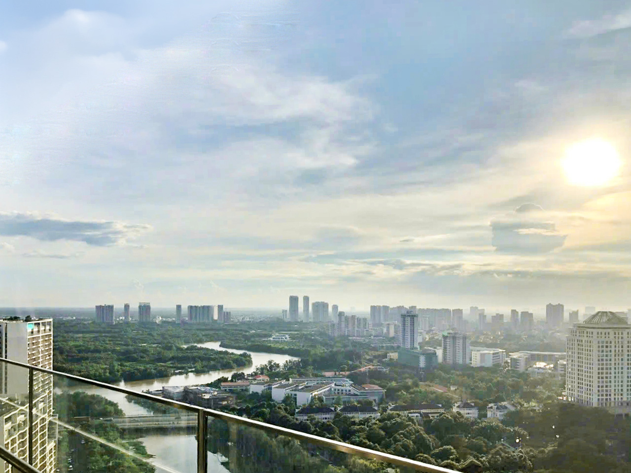 ban-penthouse-midtown1 Penthouse bàn giao thô cực hiếm tại Midtown The Peak (M8), lầu cao, view sông kèm ô đậu xe định danh