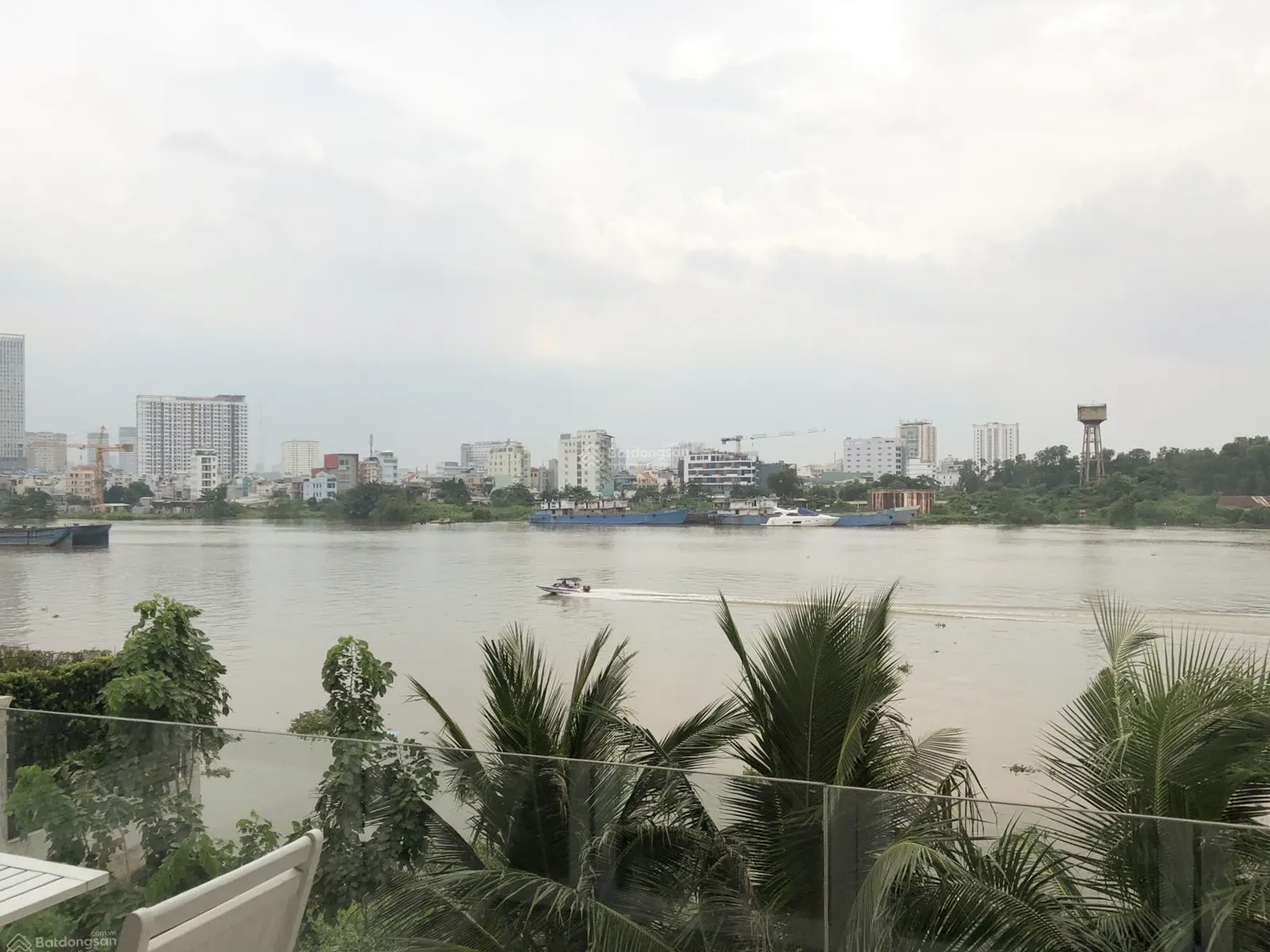 biet-thu-ven-song-thao-dein6 Bán biệt thự mặt sông Thảo Điền, trong khu Compound hiếm