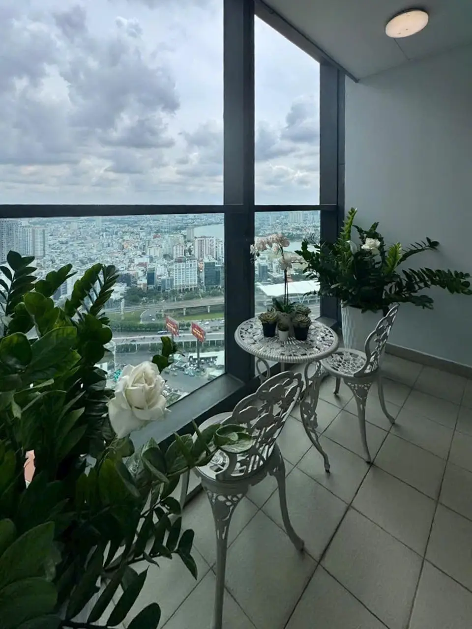43pn-vong-cung-landmark81 Bán Căn Hộ 3PN Landmark 81 – 109m², Full Nội Thất, Có Sổ – 25 Tỷ Bao Phí