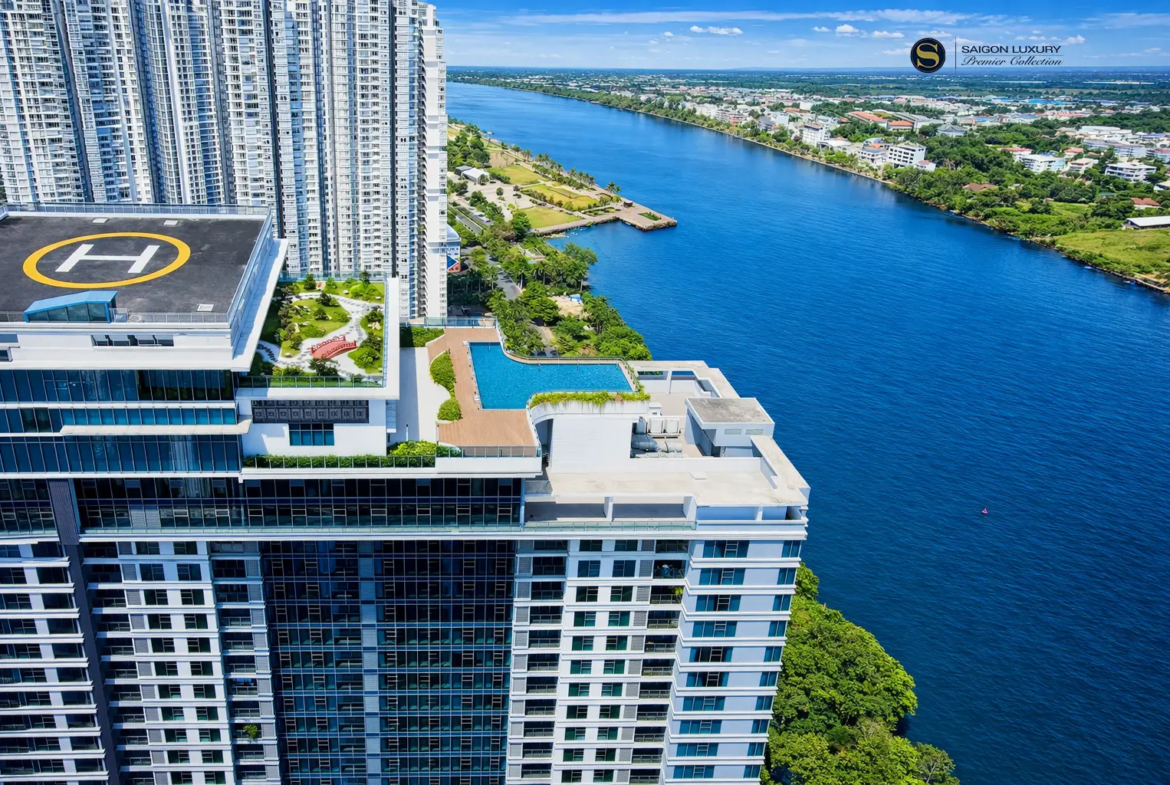 Penthouse Sunwah Pearl