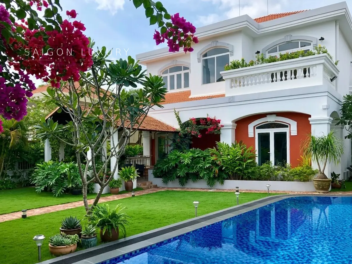 Villa-thao-dien-co-ho-boi2 Bán villa sân vườn có hồ bơi tại Thảo Điền, Quận 2