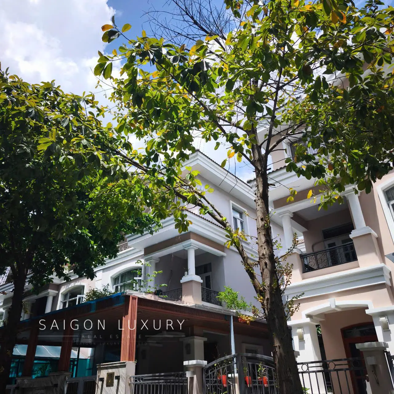 biet-thu-nam-vien-55-ty6 Bán biệt thự khu Nam Viên, Phú Mỹ Hưng – căn góc view đẹp, diện tích 162m²