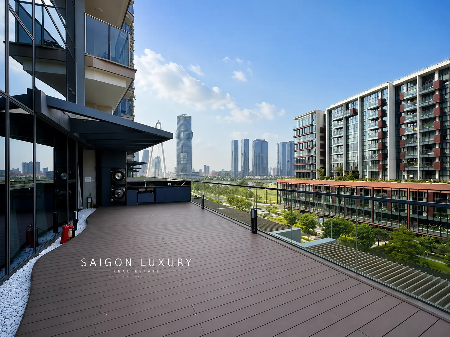 duplex-co-vuon-tai-opera Duplex with Private Garden for Rent at The Opera