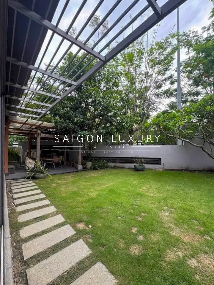Bán Biệt Thự Đơn Lập Góc Riviera Cove – 550m², Cách Global City 700m, Giá 65 Tỷ
