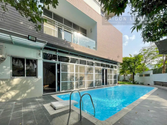 Bán biệt thự đơn lập Riviera Cove Quận 9 – Căn góc 3 mặt tiền, hồ bơi riêng, sân vườn rộng