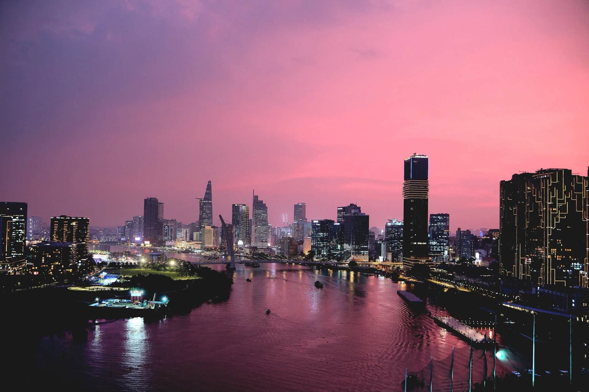 10sunwahpearl-2pn-view-song-đt-lon Cho thuê căn hộ 2 phòng ngủ Sunwah Pearl diện tích lớn – view trực diện sông Sài Gòn, Bitexco và Marina Quận 1