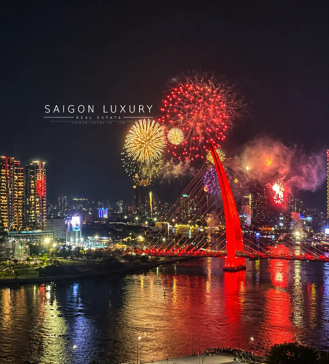1view-phao-hoa-tai-vinhomes-ba-son Cho thuê căn hộ 3 phòng ngủ Vinhomes Golden River – View pháo hoa, sông Sài Gòn